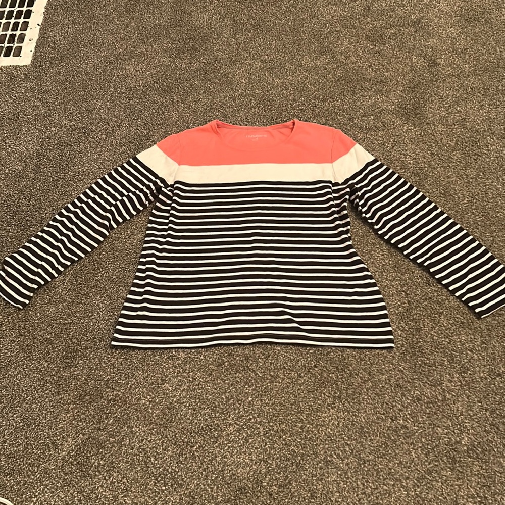Croft&Barrow Size Medium Salmon Cream and Black